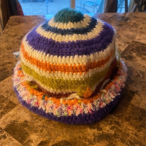‼️COLORFUL CROCHET HAT‼️ - Picture 1 of 4